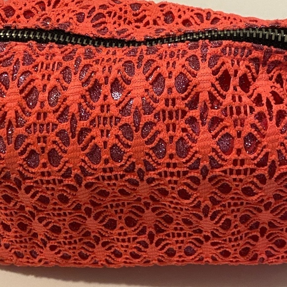 Pink Crochet Glitter Cosmetic Bag. - Picture 7 of 9
